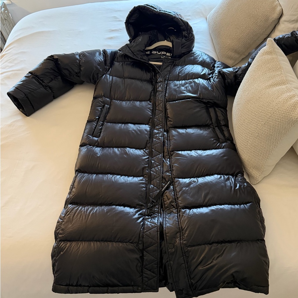 Aritzia Super Puff Long Hi-Gloss Black – Size M – Like New – Retail $375